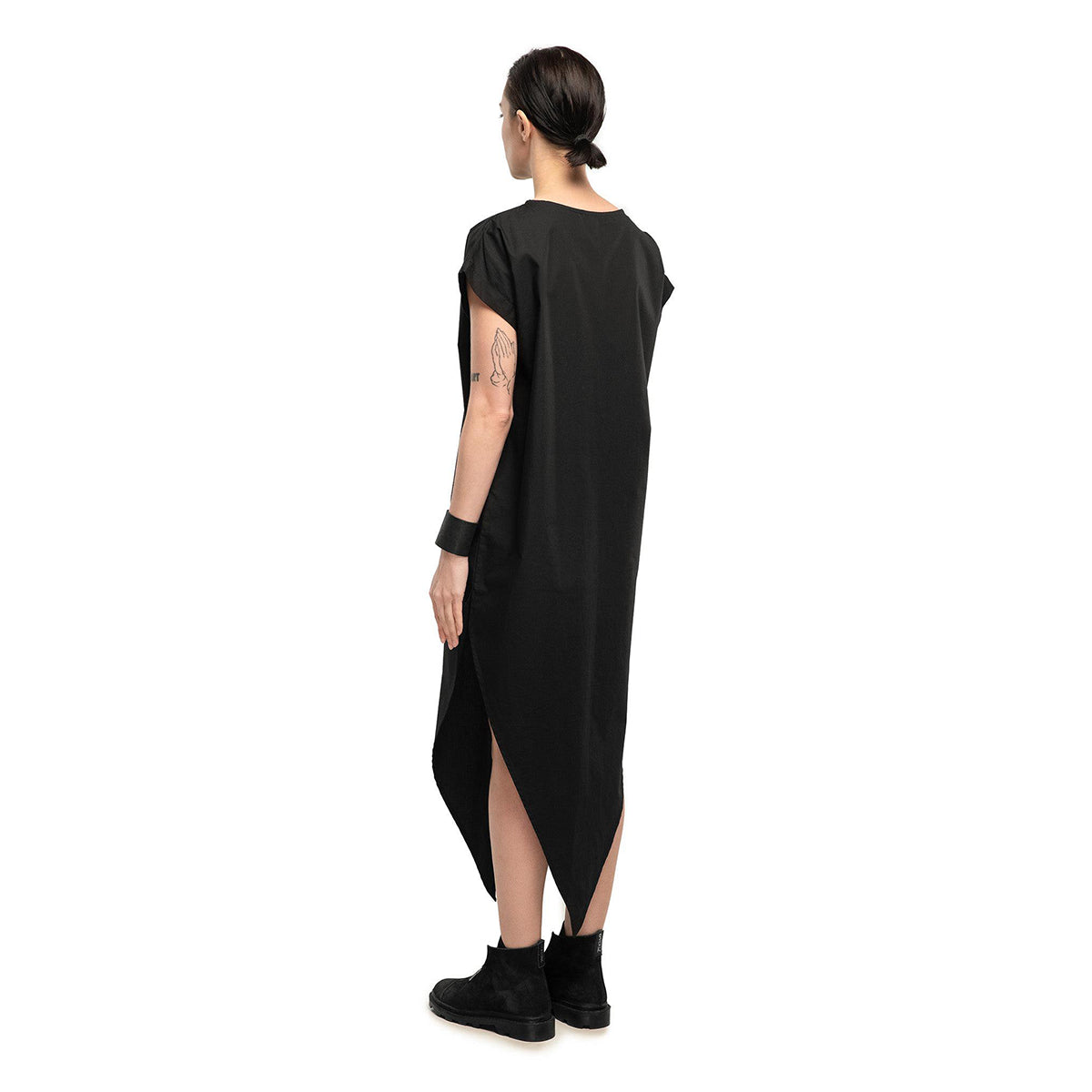 Asymmetric dress