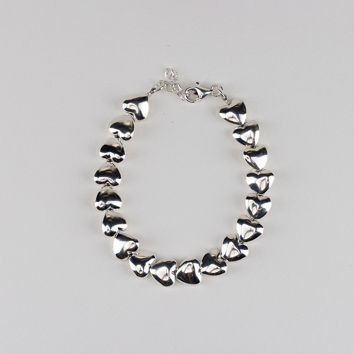 SILVER HEART BRACELET