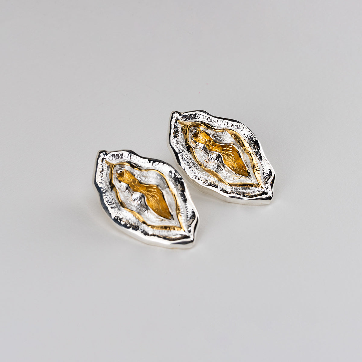 PUSSY EARRINGS
