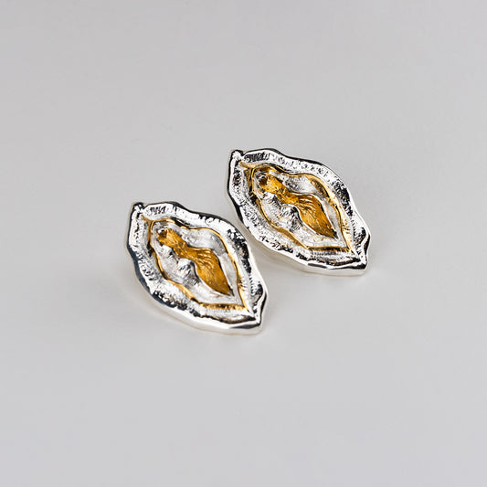 PUSSY EARRINGS
