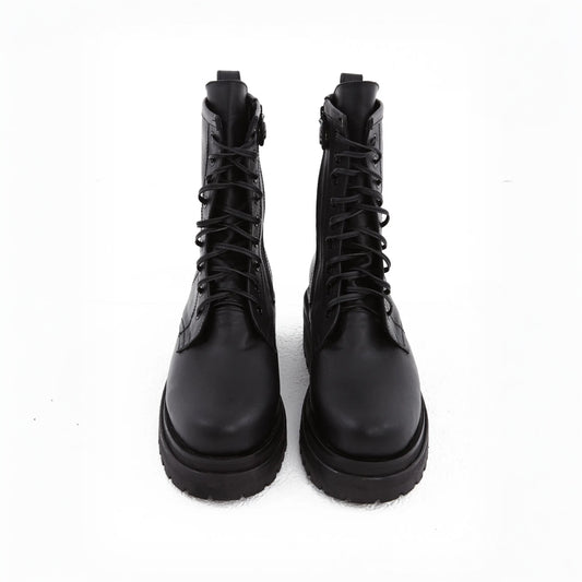 Boots massive black 9