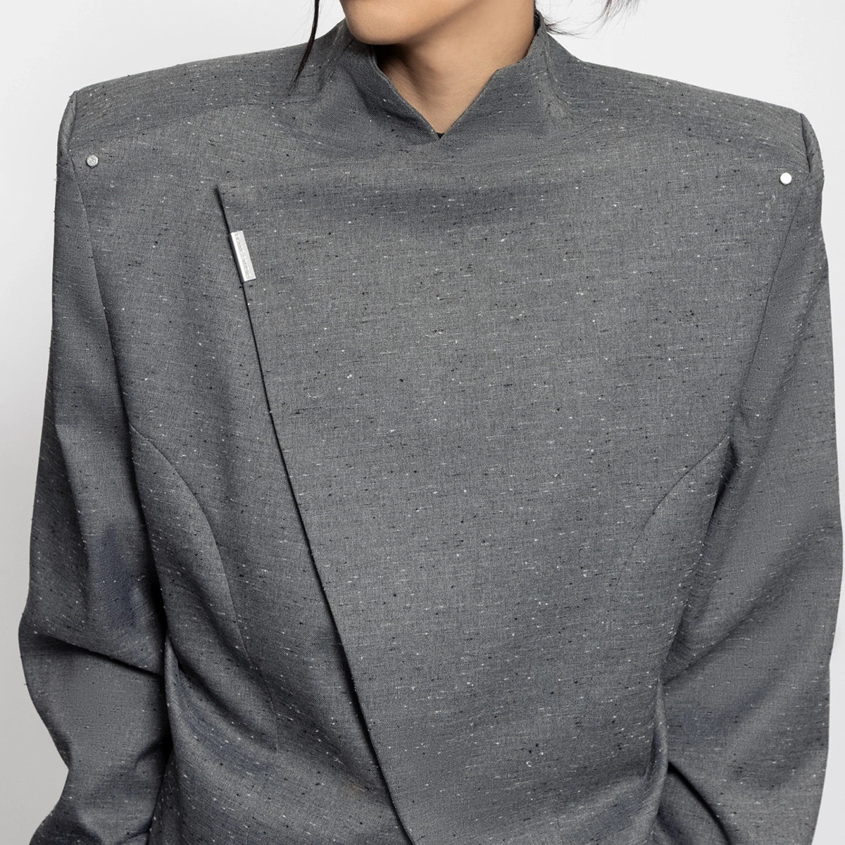 ANGULAR BOXY BESKAP GRAY