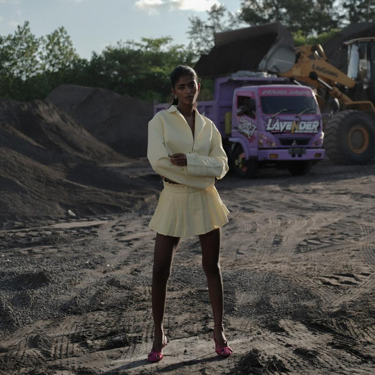 Cheeky Jacket In Yellow