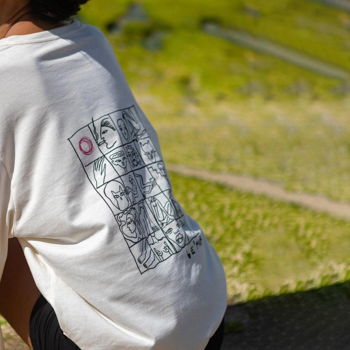 Lemur Oversized Longsleeve Backside