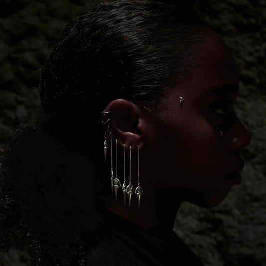 HNADA EARRING