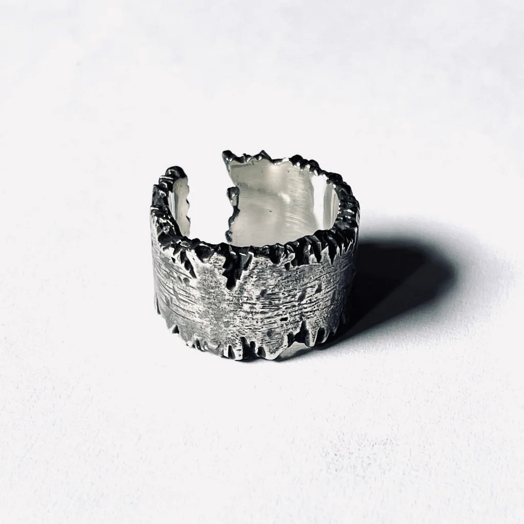 BROKEN RING