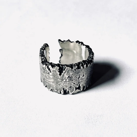 BROKEN RING