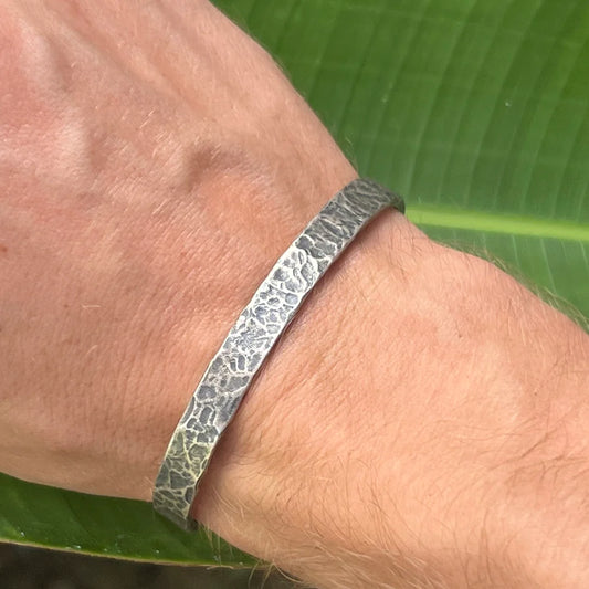 Hammered cuff bracelet in silver