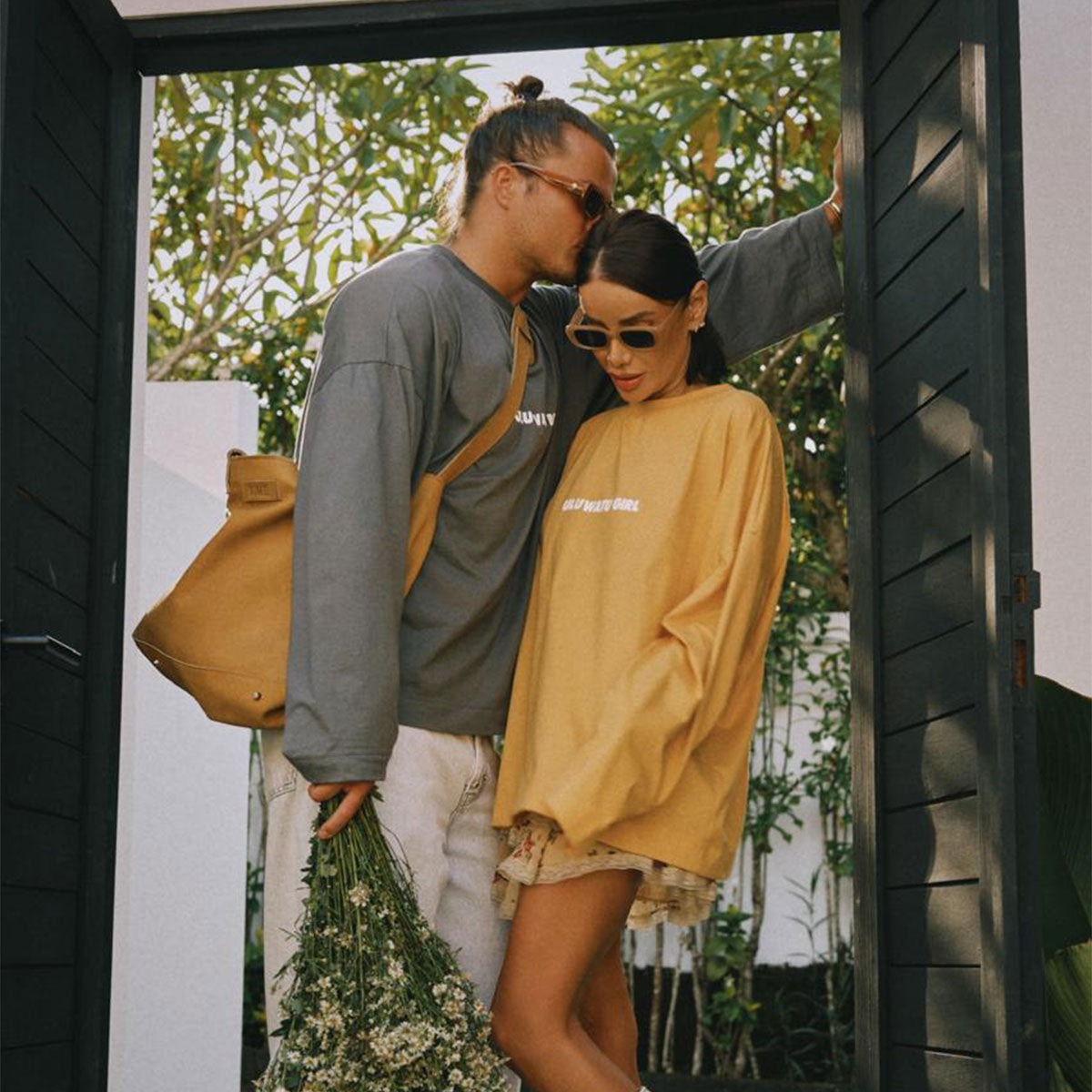 Longsleeve Uluwatu Girl In Mustard
