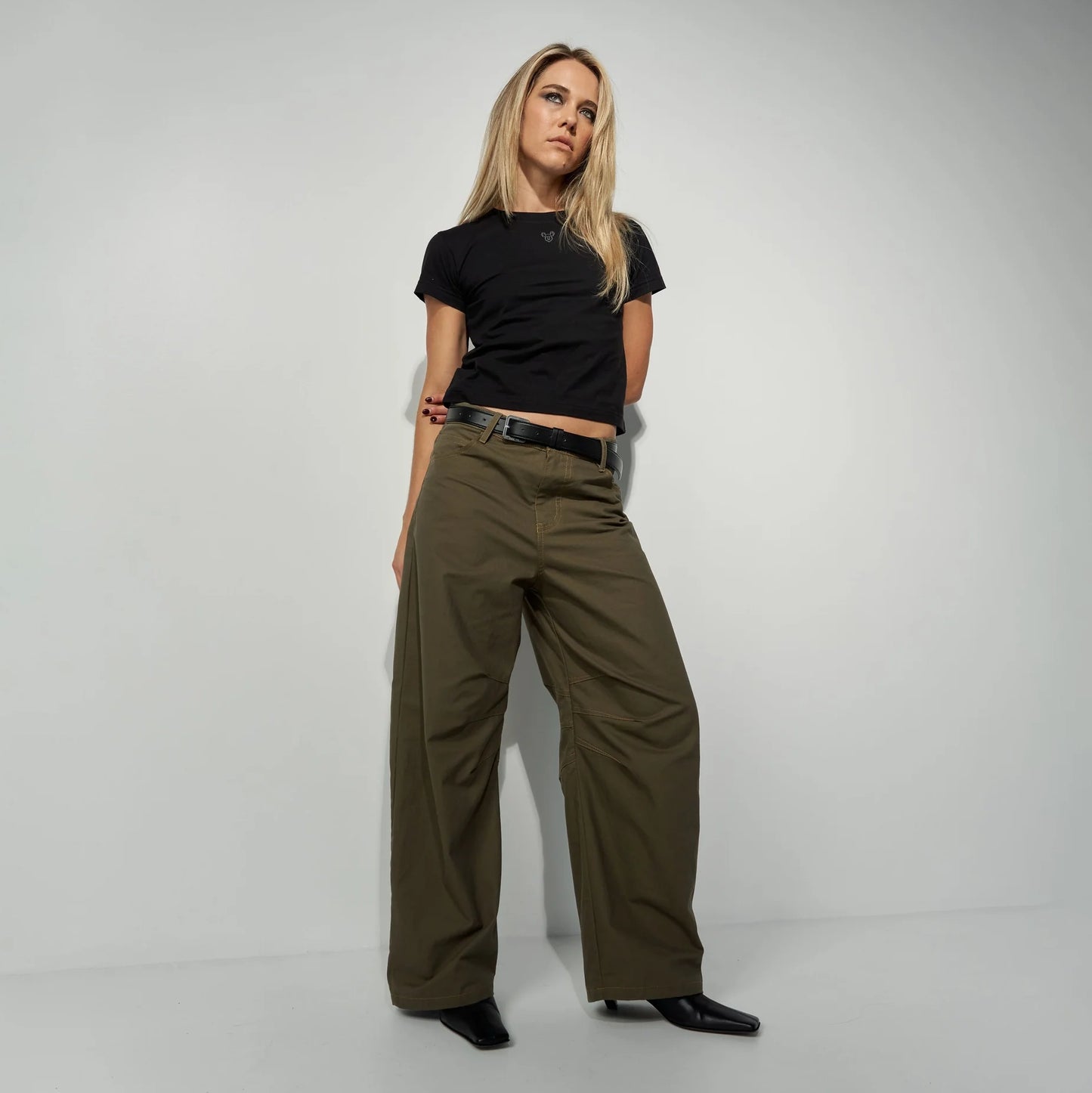 BAGGY UNISEX PANTS IN KHAKI