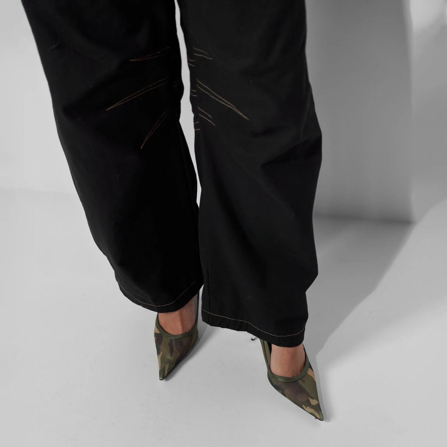 BAGGY UNISEX PANTS IN BLACK