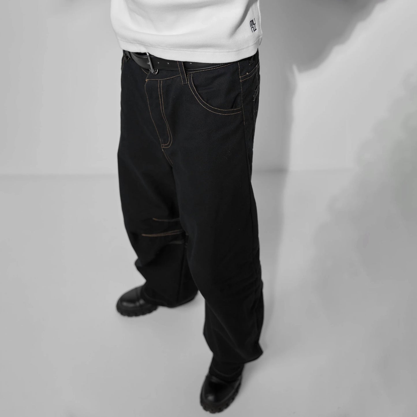 BAGGY UNISEX PANTS IN BLACK