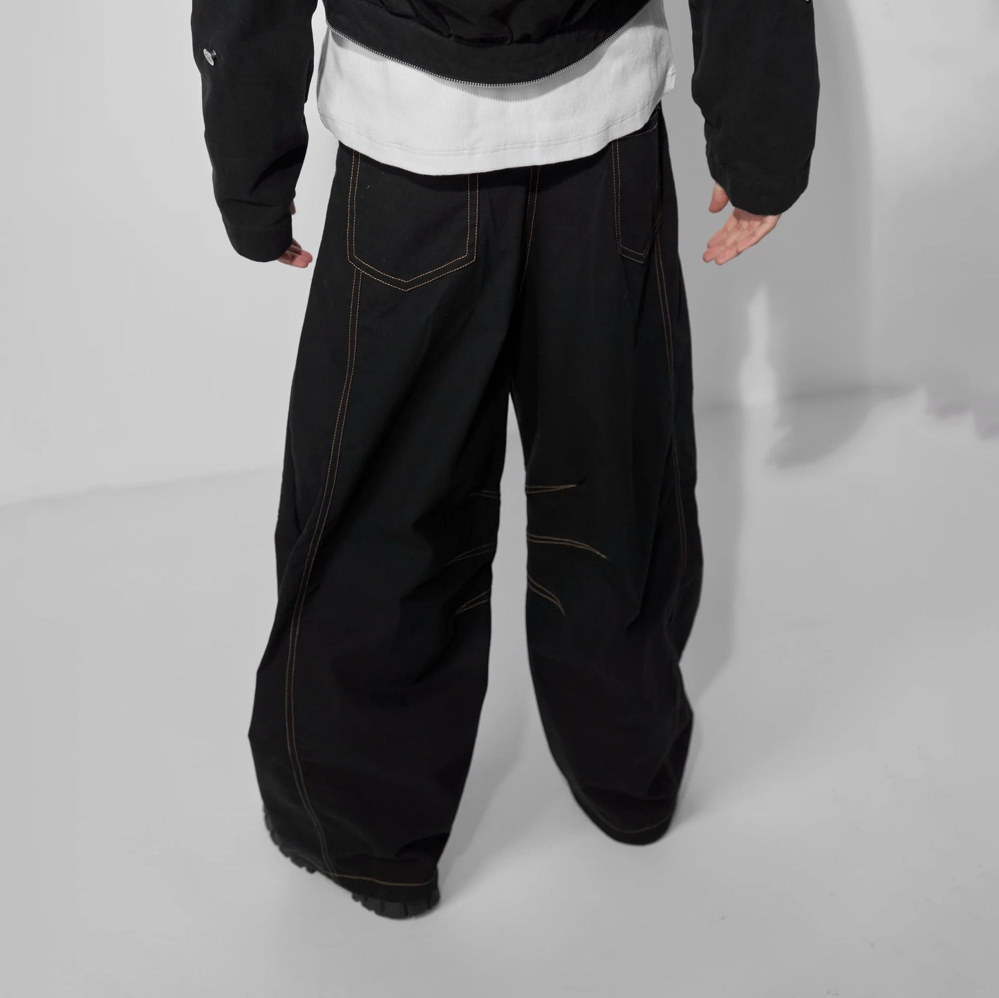 BAGGY UNISEX PANTS IN BLACK