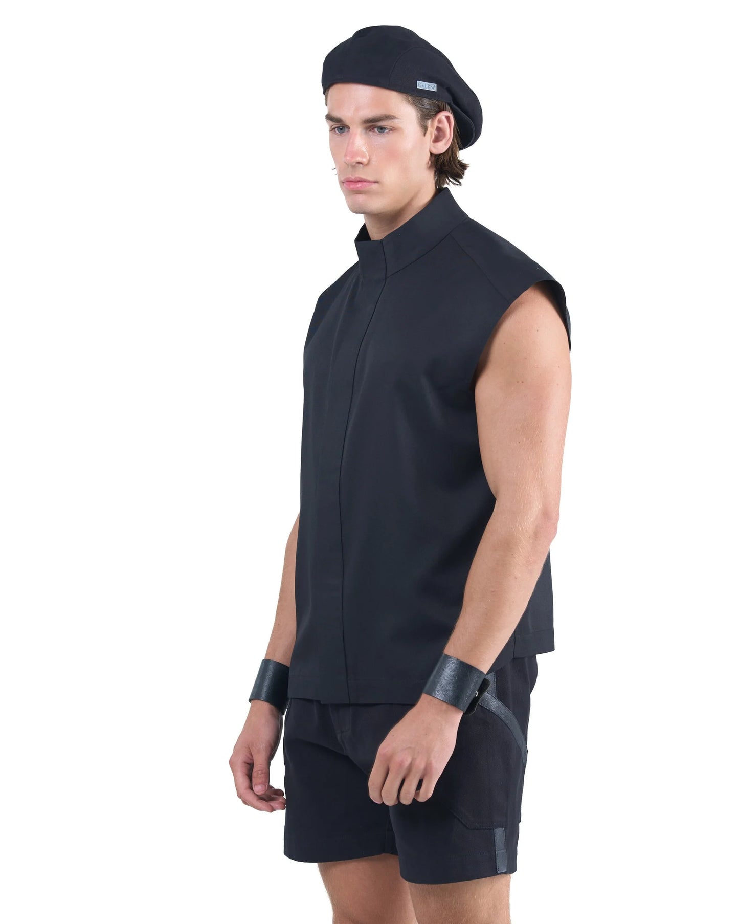 Sleeveless Zip Vest Minimal Tailored