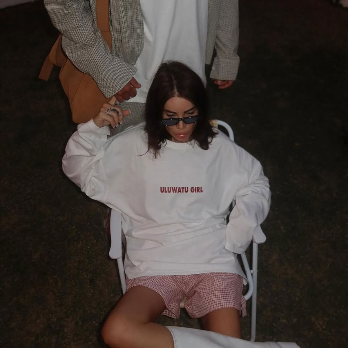 Longsleeve Uluwatu Girl In White