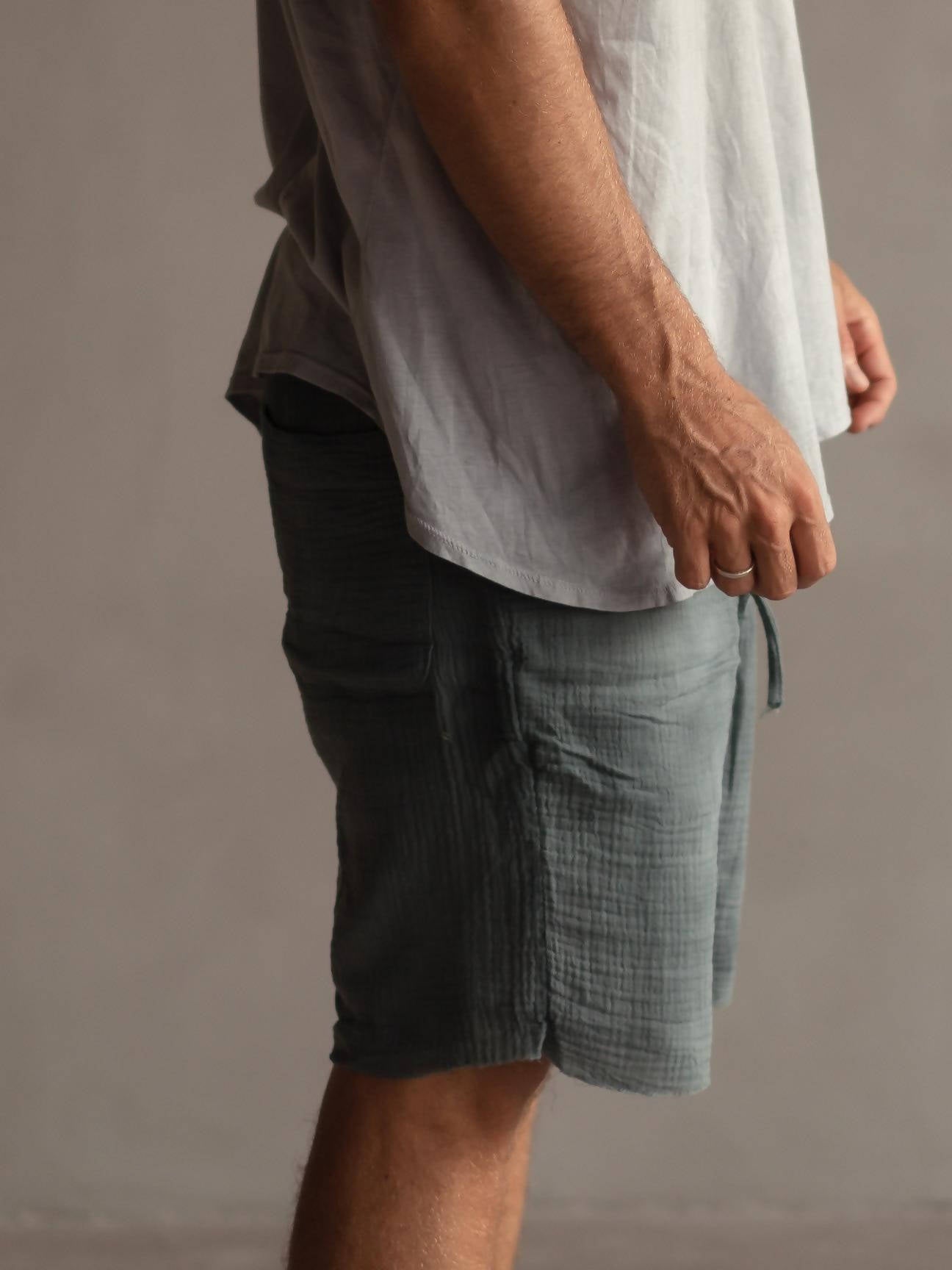 Hand dyed waffel shorts blue - hedonist.bali